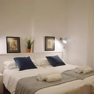 Vivienda Colon 32 Siviglia
